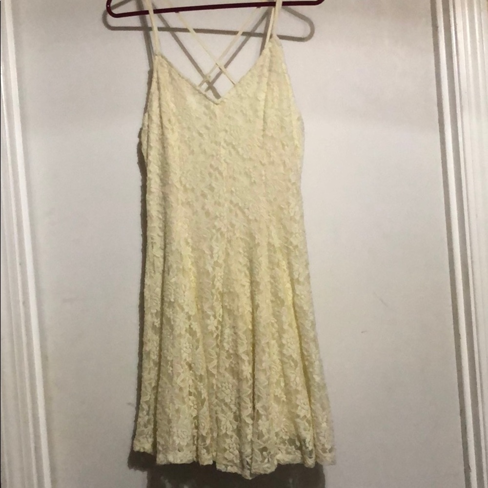 American Eagle lace dress